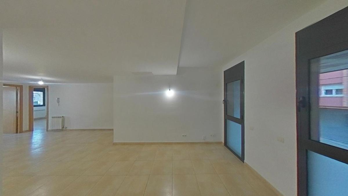 Продажа квартиры на Piso en Calle del Perú, Riera Alta - Llatí, Santa Coloma de Gramenet, Санта-Колома-де-Граменет
photo 4