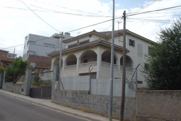 Casa o chalet independiente en Calle Cadis, Sant Vicenç Dels Horts photo