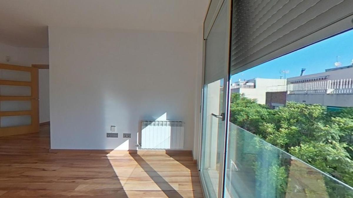 Venta de piso en Piso en Calle d'Ibèria, Bufalà, Badalona, Badalona
photo 2
