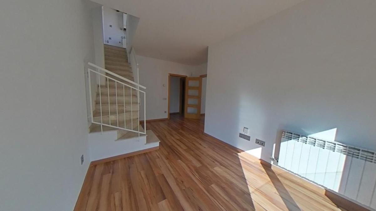 Venta de piso en Piso en Calle d'Ibèria, Bufalà, Badalona, Badalona
photo 3