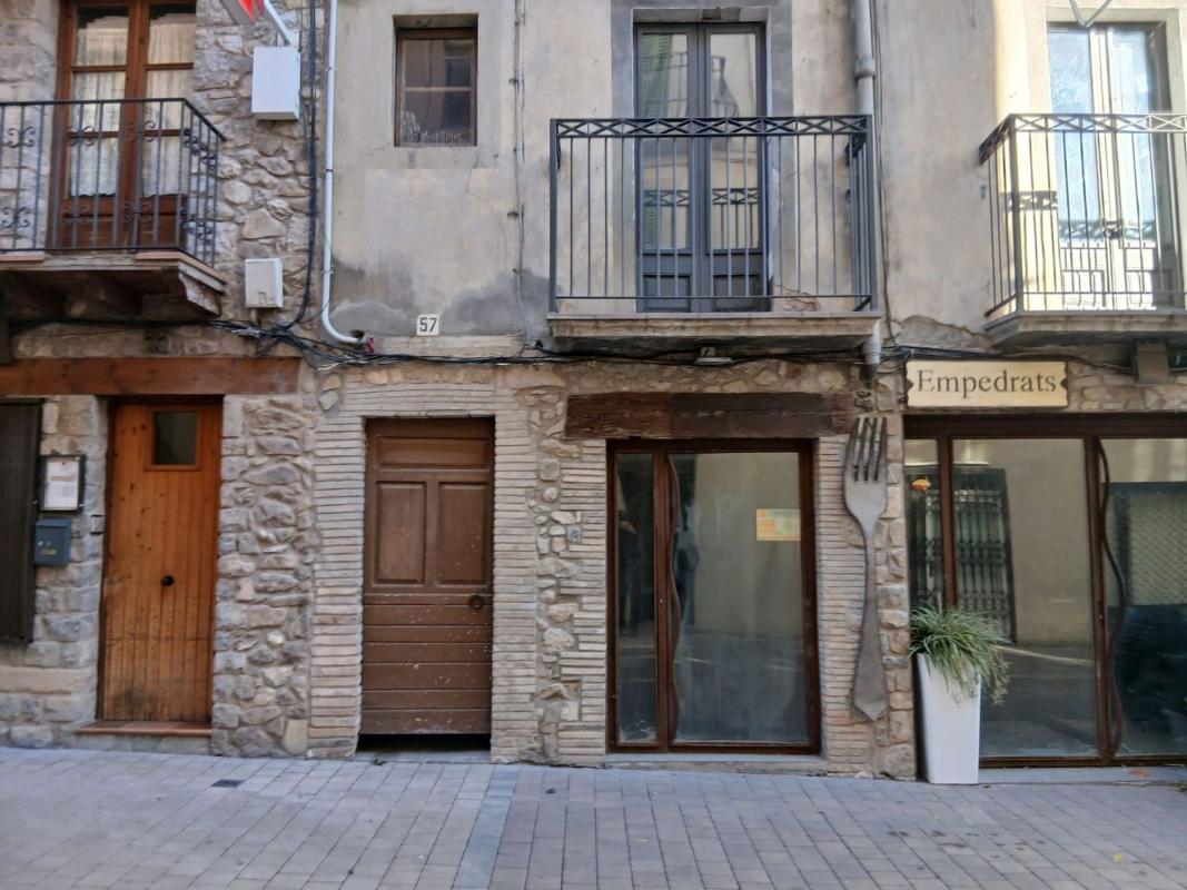 Sprzedaż mieszkania w Piso en Calle del Raval, Bagà, Bagà
photo 1
