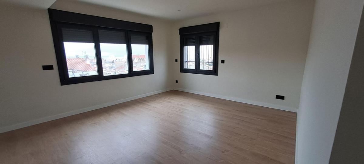 Sale of apartment in Piso en Calle d'Argentona, Centre, Mataró, Mataró
photo 2