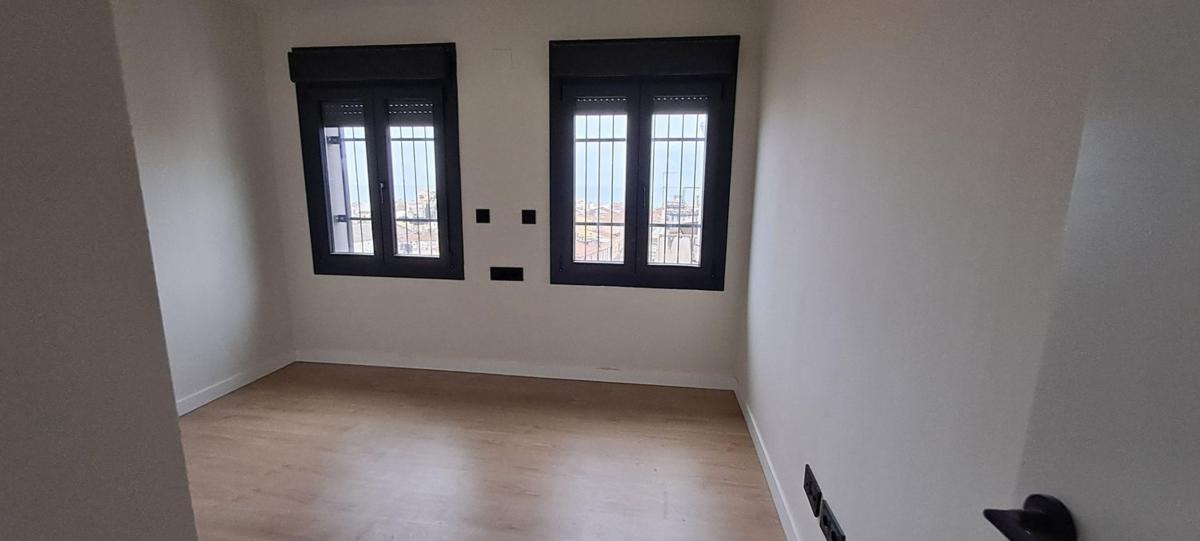Sale of apartment in Piso en Calle d'Argentona, Centre, Mataró, Mataró
photo 5