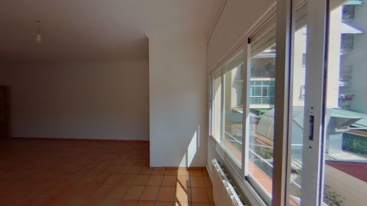 Sale of apartment in Piso en Avenida de Manuel Girona, El Castell-Poble Vell, Castelldefels, Castelldefels
 photo 4
