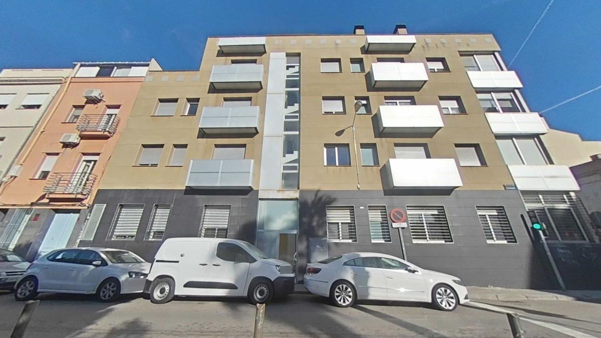 Sprzedaż mieszkania w Piso en Calle de Sagunt, Progrés-Pep Ventura, Badalona, Badalona
photo 1