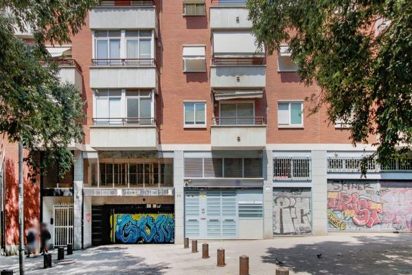 Sale of flat in Piso en Calle de Magalhães, El Poble Sec - Parc de Montjuïc, Barcelona, Barcelona
photo 1