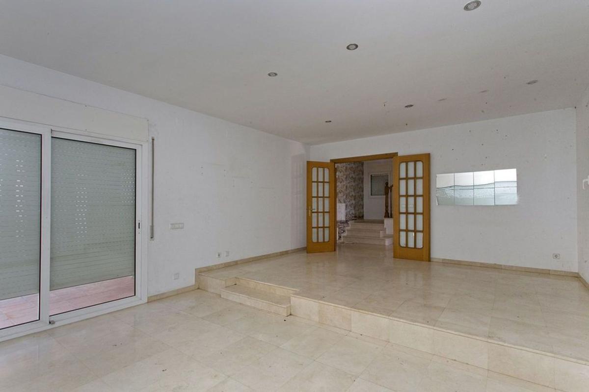 Недвижимость на продажу и в аренду в Испании photo 2