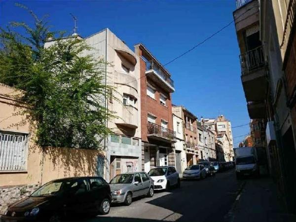 Chalet pareado en Calle de Pau Marsal, Escoles, Terrassa photo
