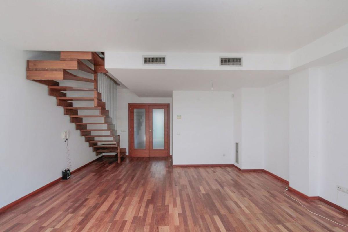 Venta de piso en Piso en Passatge Dos de Maig, Barri Antic - Centre, Viladecans, Viladecans
 photo 2
