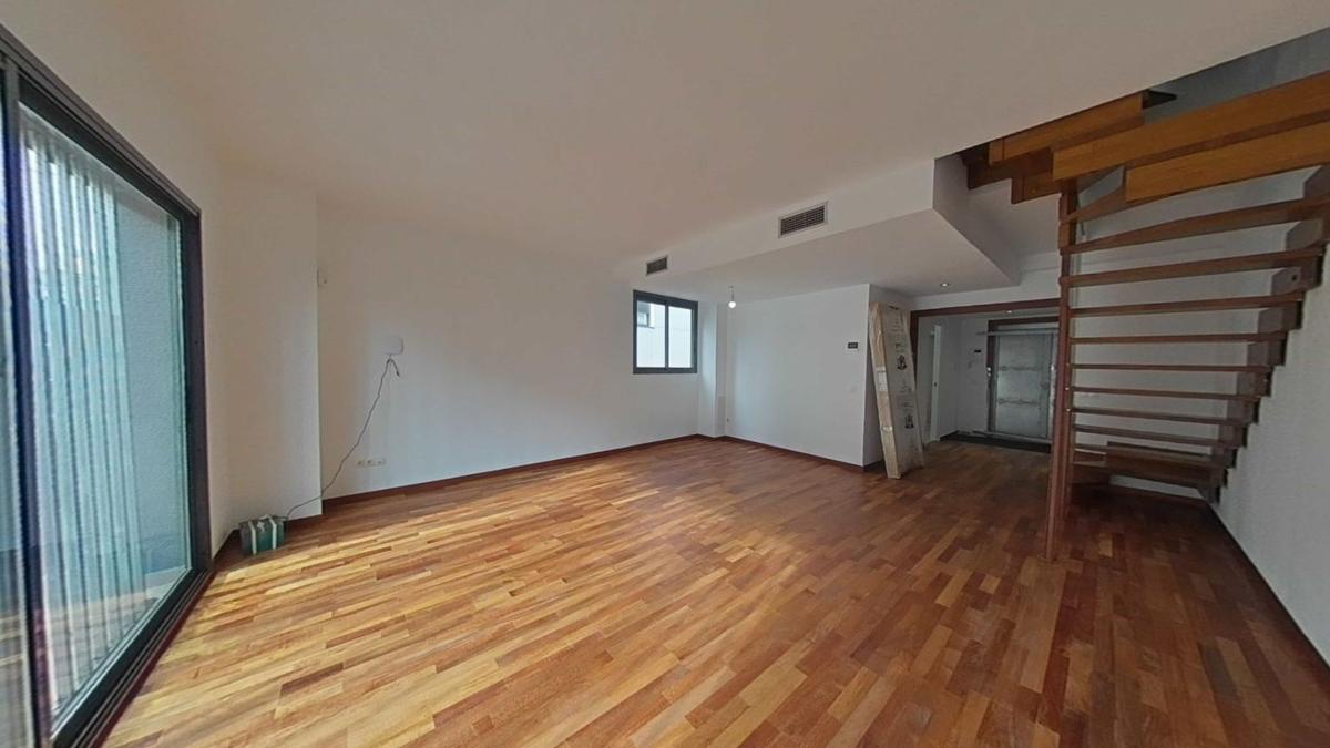 Продажа квартиры на Piso en Passatge Dos de Maig, Barri Antic - Centre, Viladecans, Виладеканс
photo 2