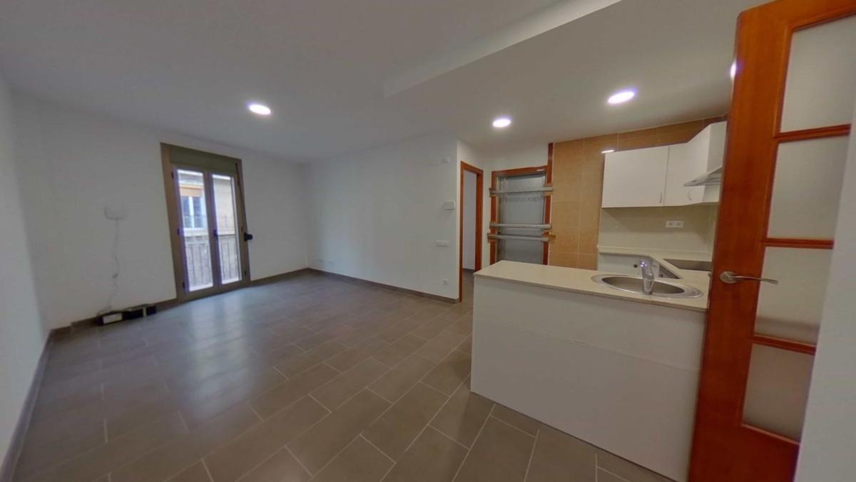 Venta de piso en Piso en Calle de Rogent, El Camp de l'Arpa del Clot, Barcelona, Barcelona
photo 2