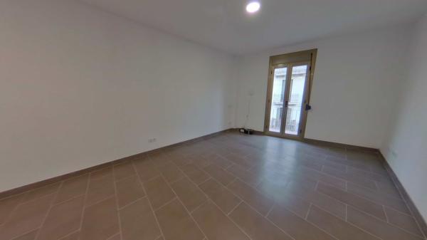 Sprzedaż mieszkania w Piso en Calle de Rogent, El Camp de l'Arpa del Clot, Barcelona, Barcelona
thumbnail 2