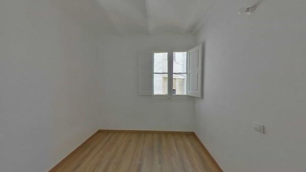 Sale of flat in Piso en Avenida de Gaudí, La Sagrada Família, Barcelona, Barcelona
thumbnail 2