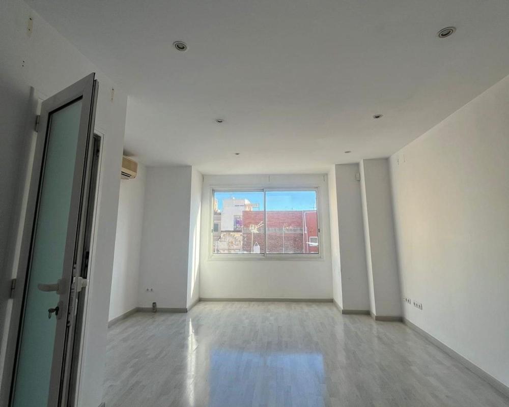 Venta de chalet independiente en Casa o chalet en Calle de la Caritat, Centre, Badalona, Badalona
 photo 3