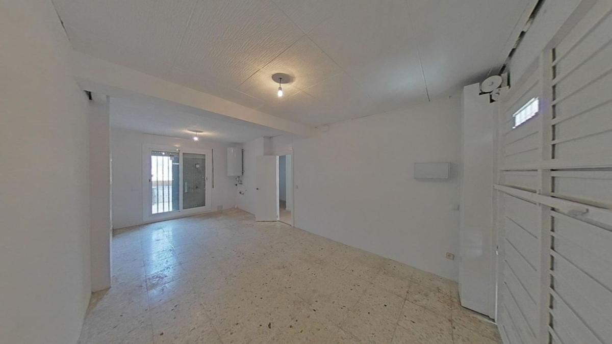 Venta de chalet independiente en Chalet pareado en Calle Ferrer i Guàrdia, La Roureda, Viladecans, Viladecans
photo 5