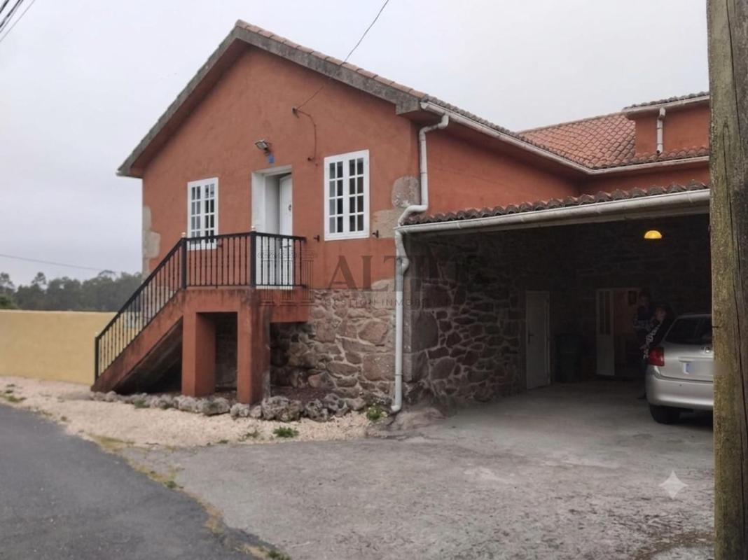 Недвижимость на продажу и в аренду в Испании photo 1