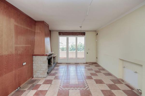 Casa o chalet independiente en Avenida Quinze, Santa Perpètua de Mogoda photo 3