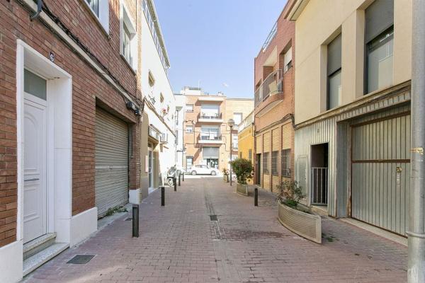 Chalet wolnostojący na sprzedaż w Casa o chalet en Calle de Lepanto, Almeda, Cornellà de Llobregat, Cornellà de Llobregat thumbnail 2
