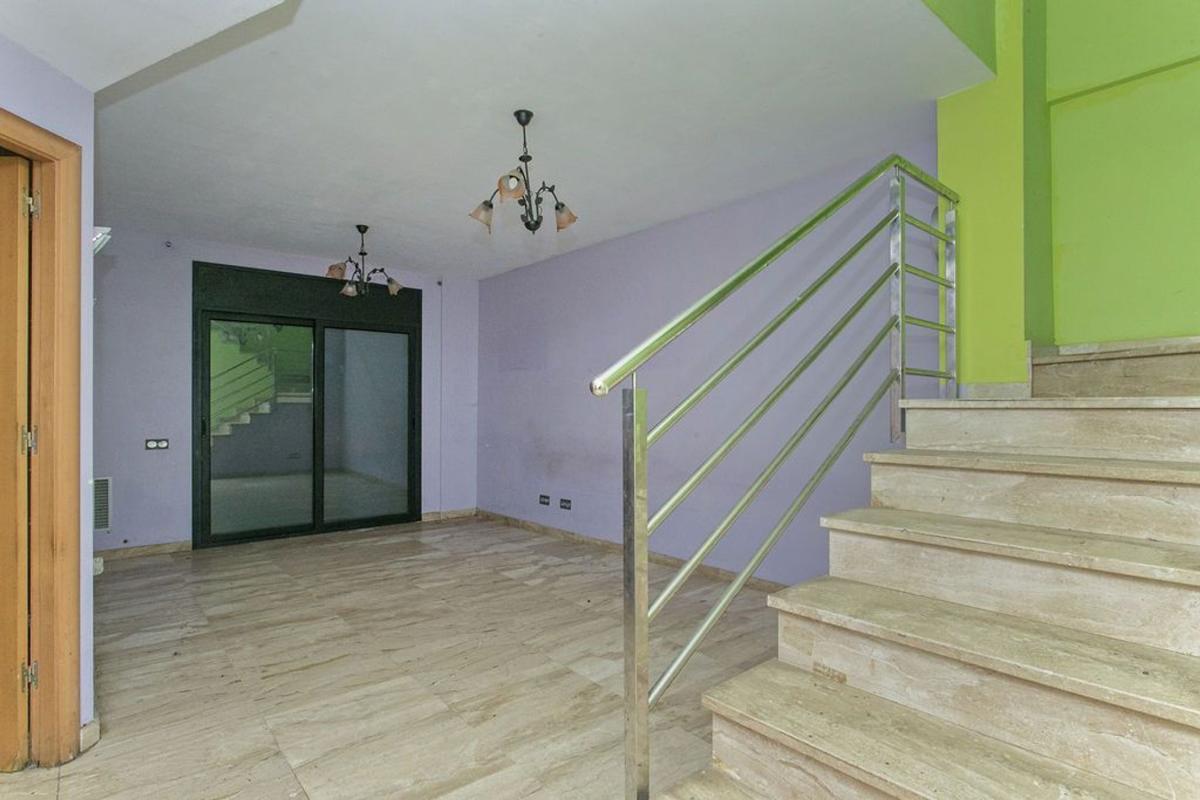 Sprzedaż niezależnego domku jednorodzinnego w  Casa o chalet en Calle de Lepanto, Almeda, Cornellà de Llobregat, Cornellà de Llobregat photo 4