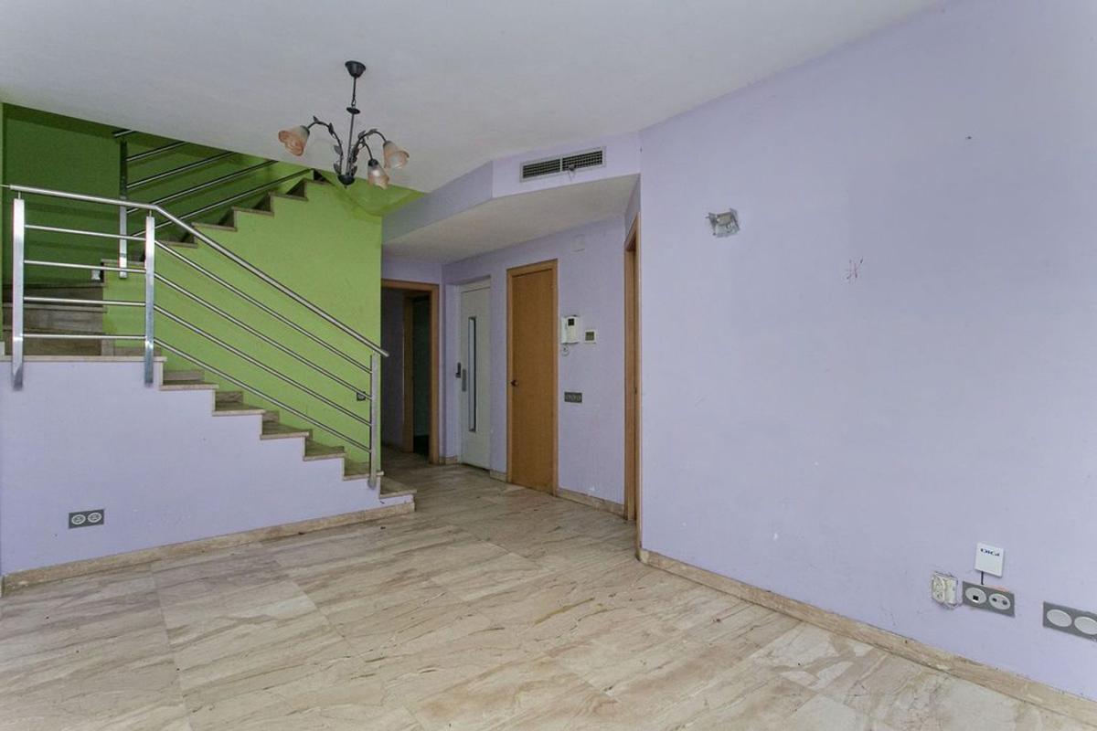 Sprzedaż niezależnego domku jednorodzinnego w  Casa o chalet en Calle de Lepanto, Almeda, Cornellà de Llobregat, Cornellà de Llobregat photo 5