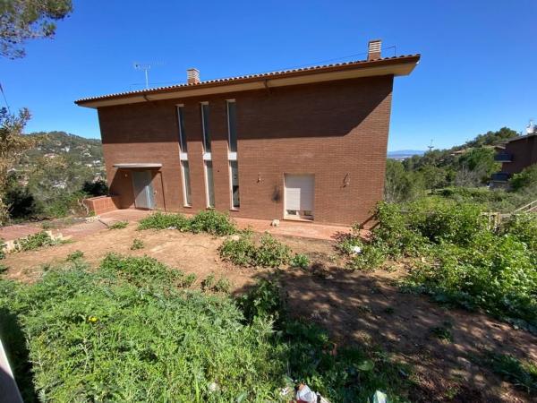 Casa o chalet independiente en Calle 10, Corbera de Llobregat photo