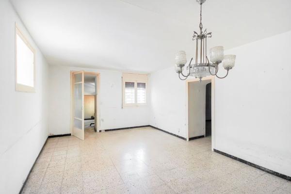 Chalet pareado en Calle de la Rectoria, Centre, Sant Feliu de Llobregat thumbnail 2