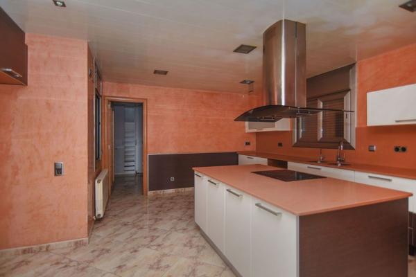 Casa o chalet independiente en Calle Solsonès, 11, Les Creus-Can Feliu de Merola-Can More, Pineda de Mar thumbnail 2
