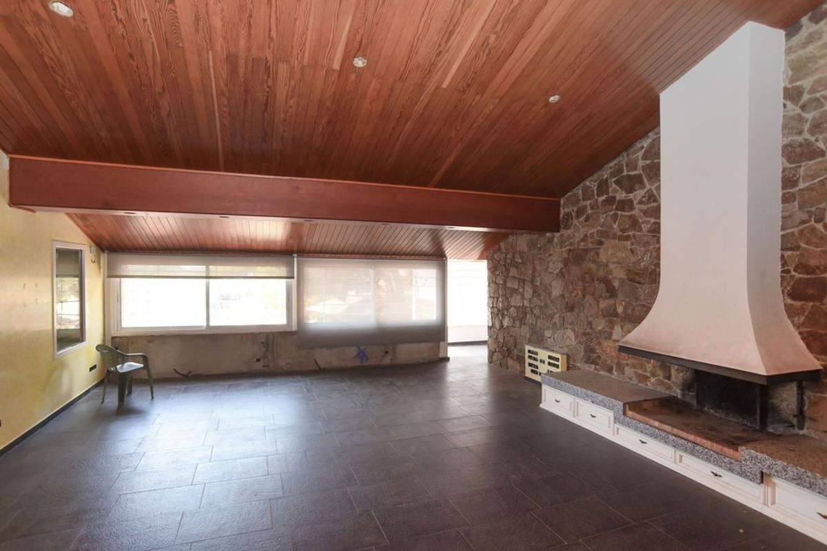 Properties for sale and rent in Spain photo 2
