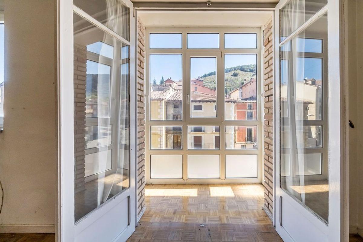 Venta de piso en Piso en Plaza Gervasio Zaldo Zaldo, Pradoluengo, Pradoluengo
photo 4