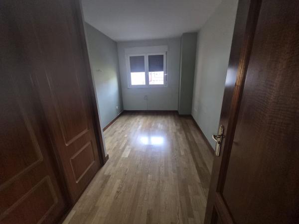 Продажа квартиры на Piso en Calle José María Codón, Villimar - V1 - V2 - S3 - S4 - San Cristobal, Burgos, Бургос
 photo 4