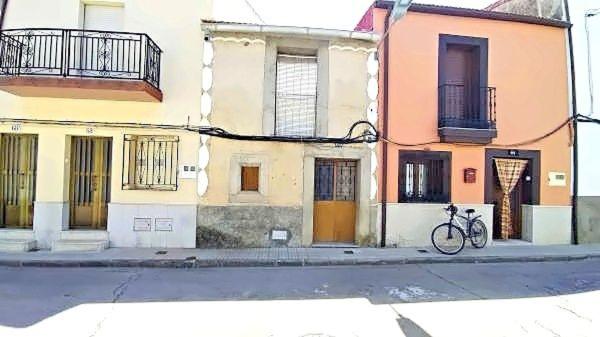 Chalet pareado en Calle Parral, Zarza la Mayor photo 1