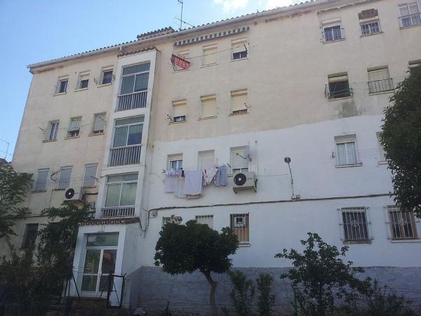 Venta de piso en Piso en Calle Hoyos, Aldea Moret - La Cañada, Cáceres, Cáceres
photo 1