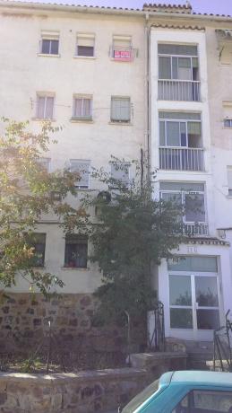 Venta de piso en Piso en Calle Hoyos, Aldea Moret - La Cañada, Cáceres, Cáceres
thumbnail 1