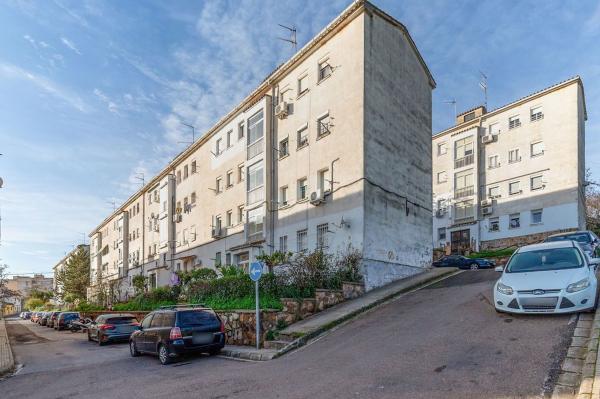 Venta de piso en Piso en Calle Río Po, Aldea Moret - La Cañada, Cáceres, Cáceres
photo 1