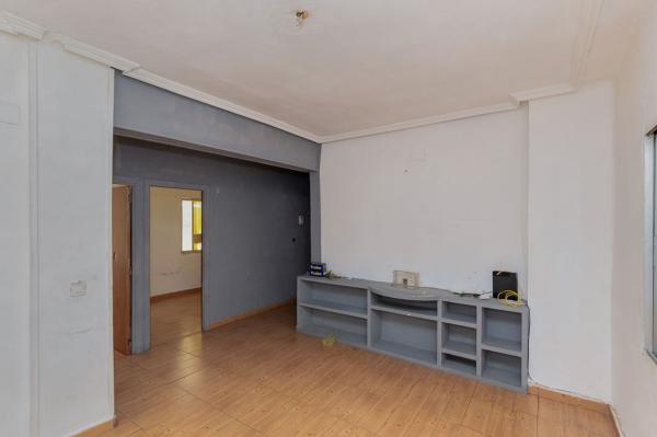 Venta de piso en Piso en Calle Río Po, Aldea Moret - La Cañada, Cáceres, Cáceres
thumbnail 2