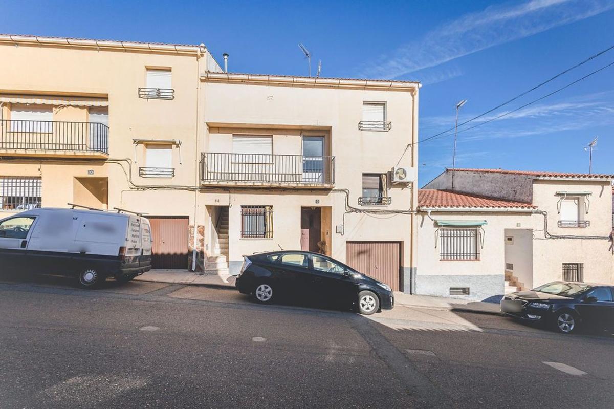 Propiedades en venta y alquiler en España photo 1