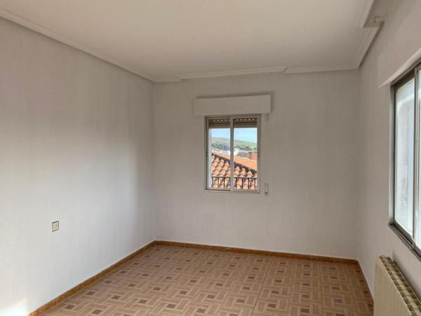 Venta de piso en Piso en Calle el Cancho, Mohedas de Granadilla, Mohedas de Granadilla
 photo 4