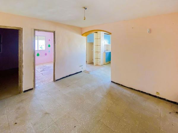 Продажа квартиры на Piso en Calle Guadalquivir, Saladillo - La Piñera, Algeciras, Алхесирас
thumbnail 1