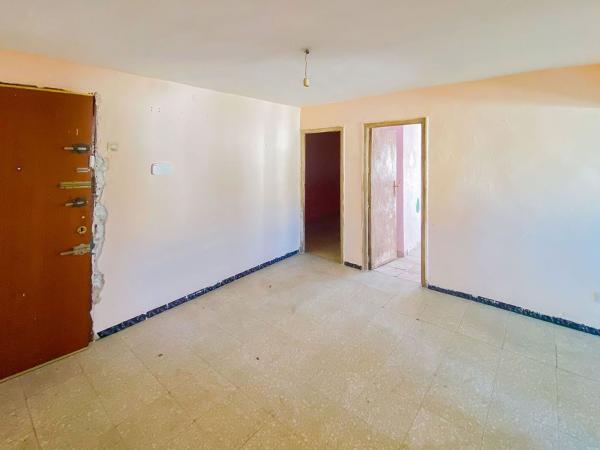 Продажа квартиры на Piso en Calle Guadalquivir, Saladillo - La Piñera, Algeciras, Алхесирас
thumbnail 2