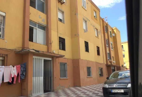 Продажа квартиры на Piso en Calle Olvera, San José-San Bernardo, La Linea de la Concepcion, Ла Линеа де ла Консепсьон
thumbnail 2
