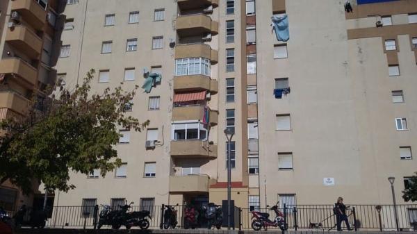 Продажа квартиры на Piso en Calle Fraternidad, San Telmo - Federico Mayo - El Porta, Jerez de la Frontera, Херес-де-ла-Фронтера
photo 1