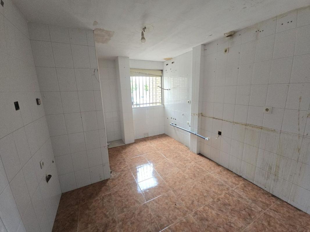Продажа квартиры на Piso en Calle Doctor Marañón, Jerez Oeste, Jerez de la Frontera, Херес-де-ла-Фронтера
photo 5