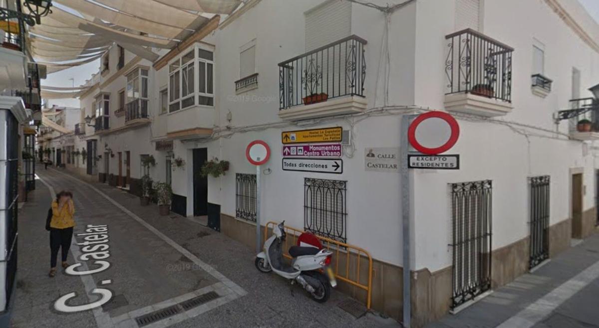 Sprzedaż mieszkania w Piso en Calle Castelar, Centro - La Costilla, Rota, Rota
photo 1