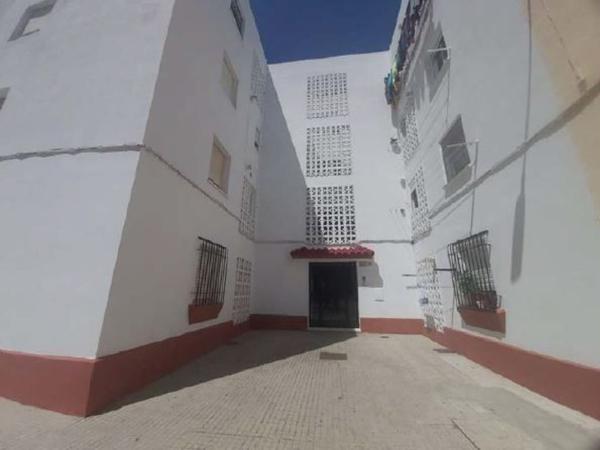 Продажа квартиры на Piso en Calle Hibisco, Núcleo Urbano, Chiclana de la Frontera, Чиклана де ла Фронтера
thumbnail 1