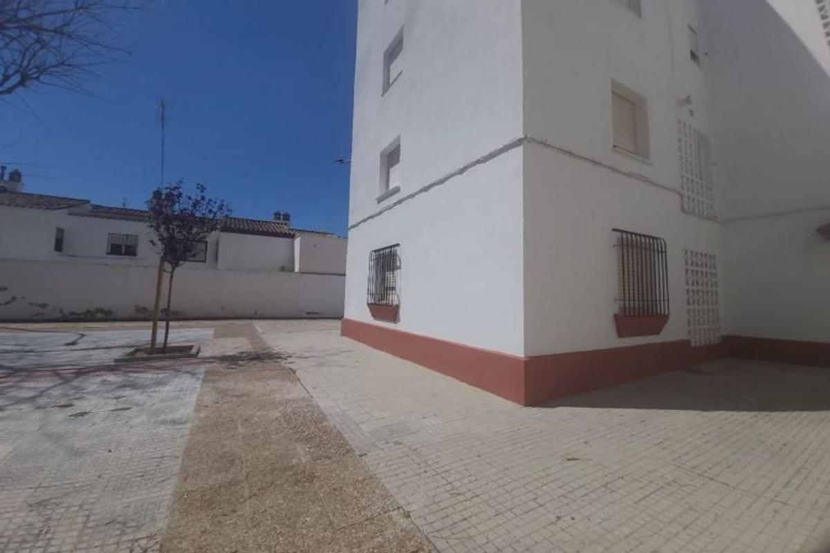 Venta de piso en Piso en Calle Hibisco, Núcleo Urbano, Chiclana de la Frontera, Chiclana de la Frontera
photo 5