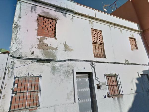 Частный шале на продаже в Casa o chalet en Calle Santa María Micaela, Puerta Europa-Virgen de la Palma-Estación, Algeciras, Алхесирас photo 1
