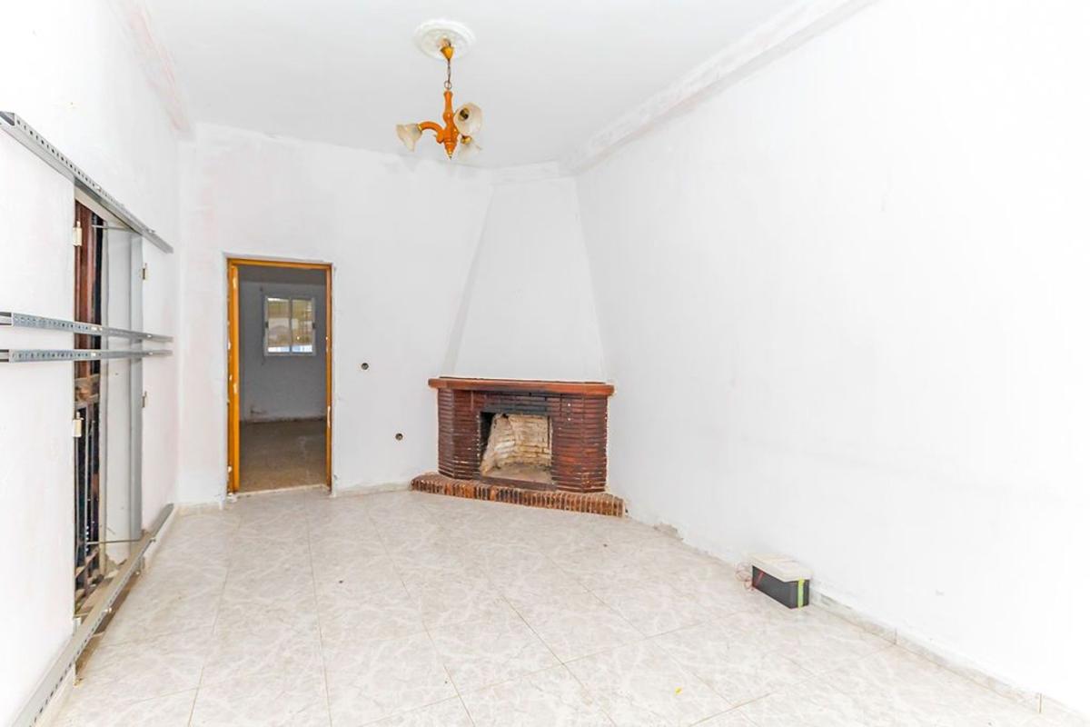 Venta de chalet independiente en Chalet pareado en Calle Casas Viejas, Saladillo - La Piñera, Algeciras, Algeciras
 photo 5