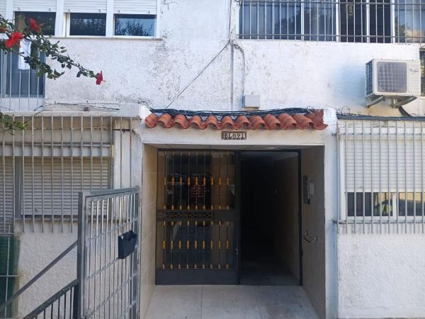 Продажа квартиры на Piso en Calle Vista Alegre, Vallesequillo, Jerez de la Frontera, Херес-де-ла-Фронтера
photo 1