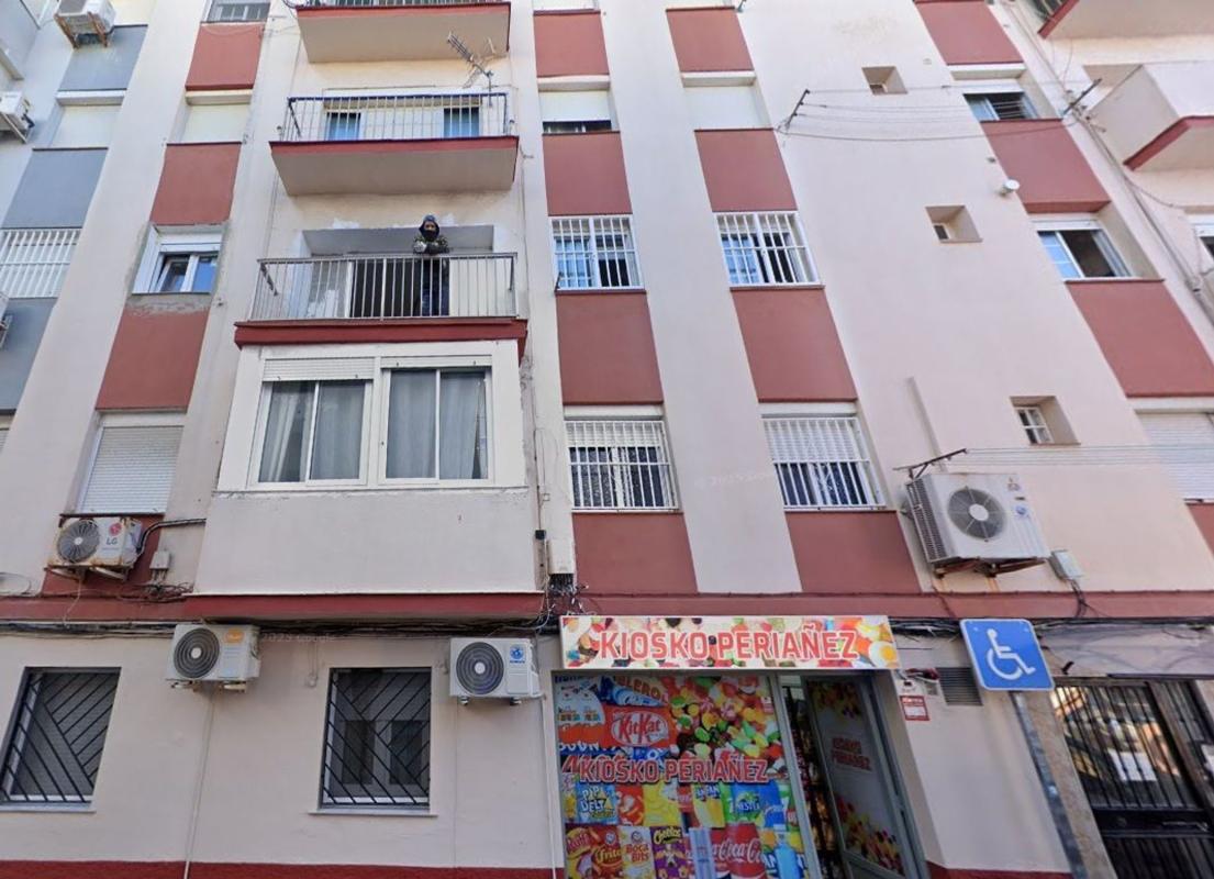Sprzedaż mieszkania w Piso en Calle Padre Pandelo, San José-San Bernardo, La Linea de la Concepcion, La Línea de la Concepción
photo 1