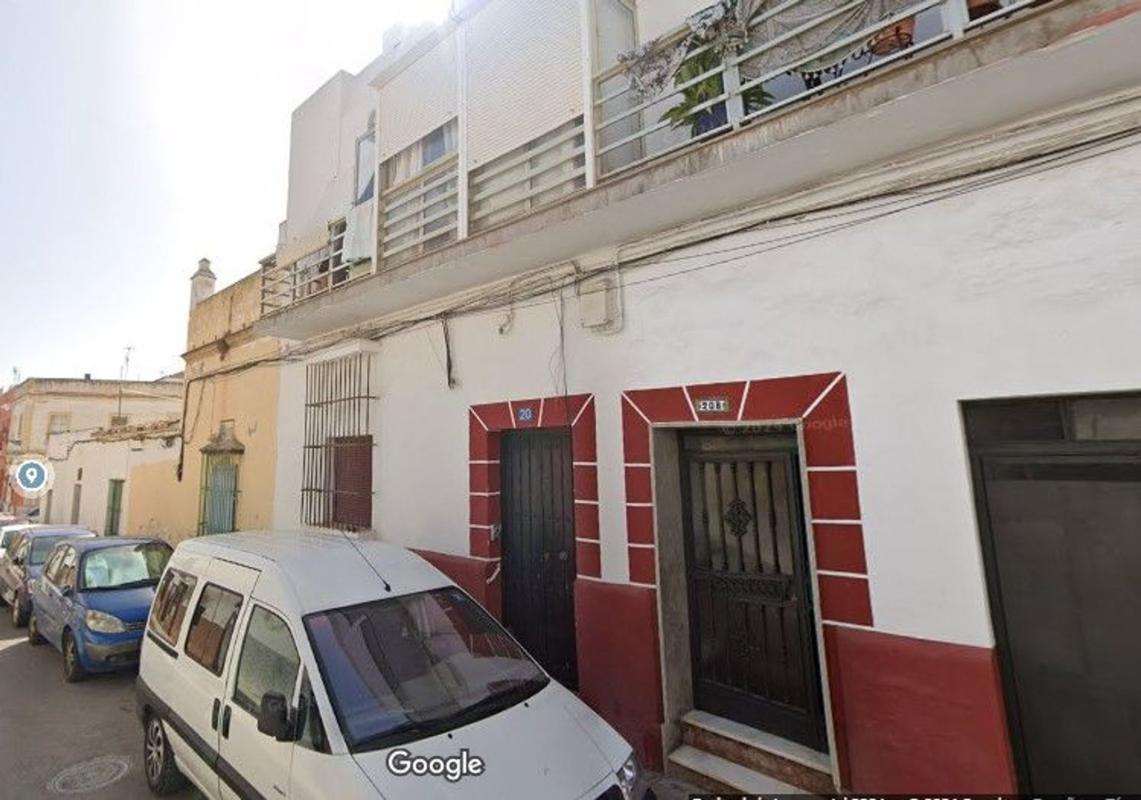 Sale of apartment in Piso en Calle Zarza, Centro, El Puerto de Santa María, The Port of Santa María
photo 2
